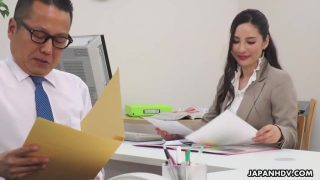 Ofis fahişesi Ai Kamijou koca sikle sırılsıklam oluyor
